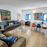 Sanctuary Penthouse By Hello Homes
